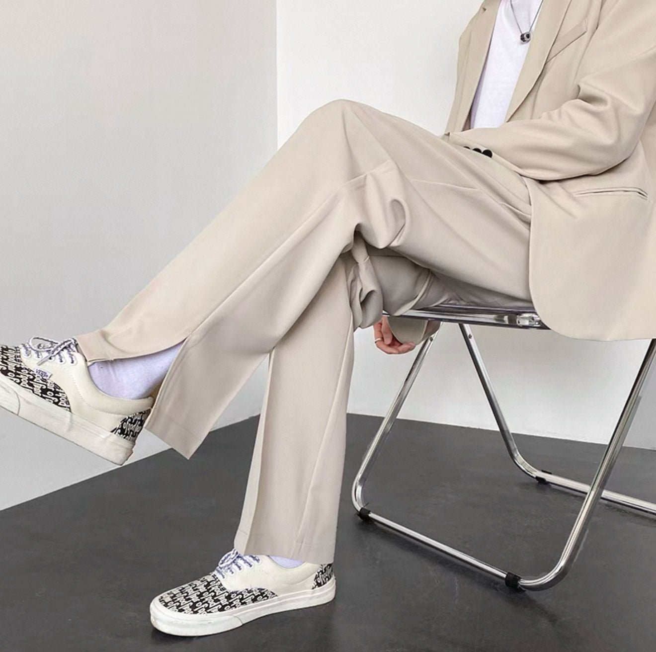 Light mature style men's wear high-end street-style trousers ins trendy and handsome design trouser leg split straight trousers men's spring
