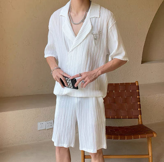 Textured ice silk sports suit for men in summer, high-end youth short-sleeved shorts for men, a handsome outfit